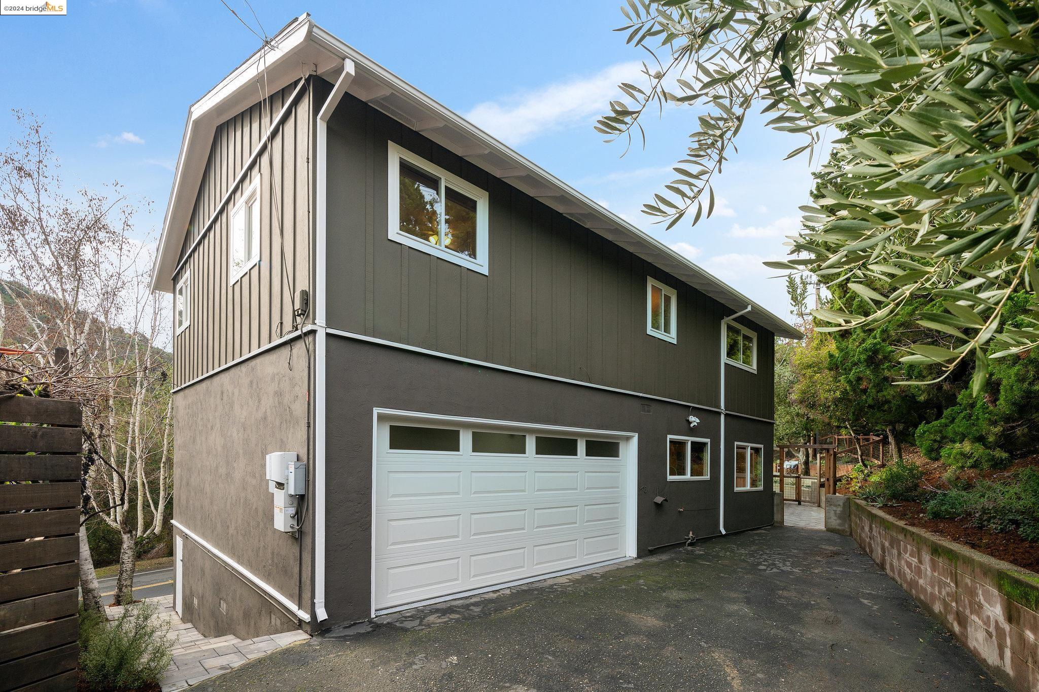 10010 Golf Links Road