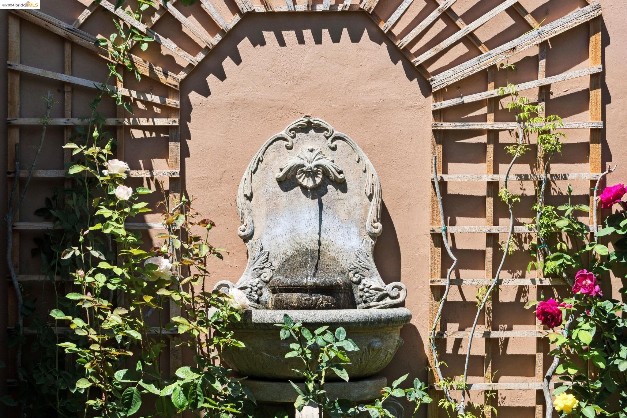 1218 Ashmount Avenue