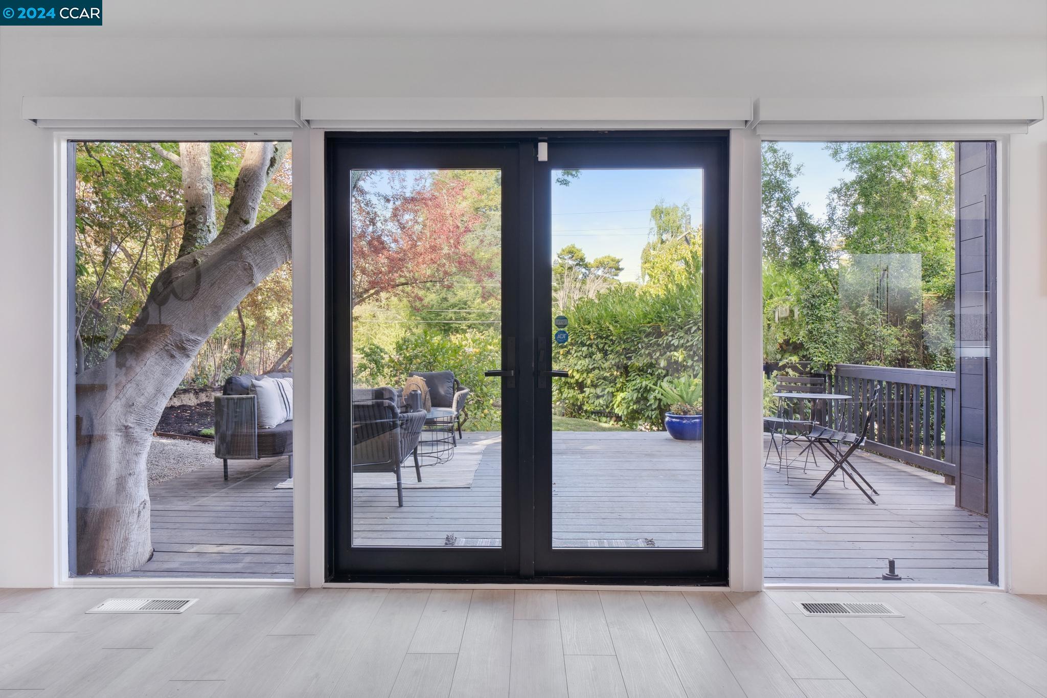 6915 Ridgewood Drive