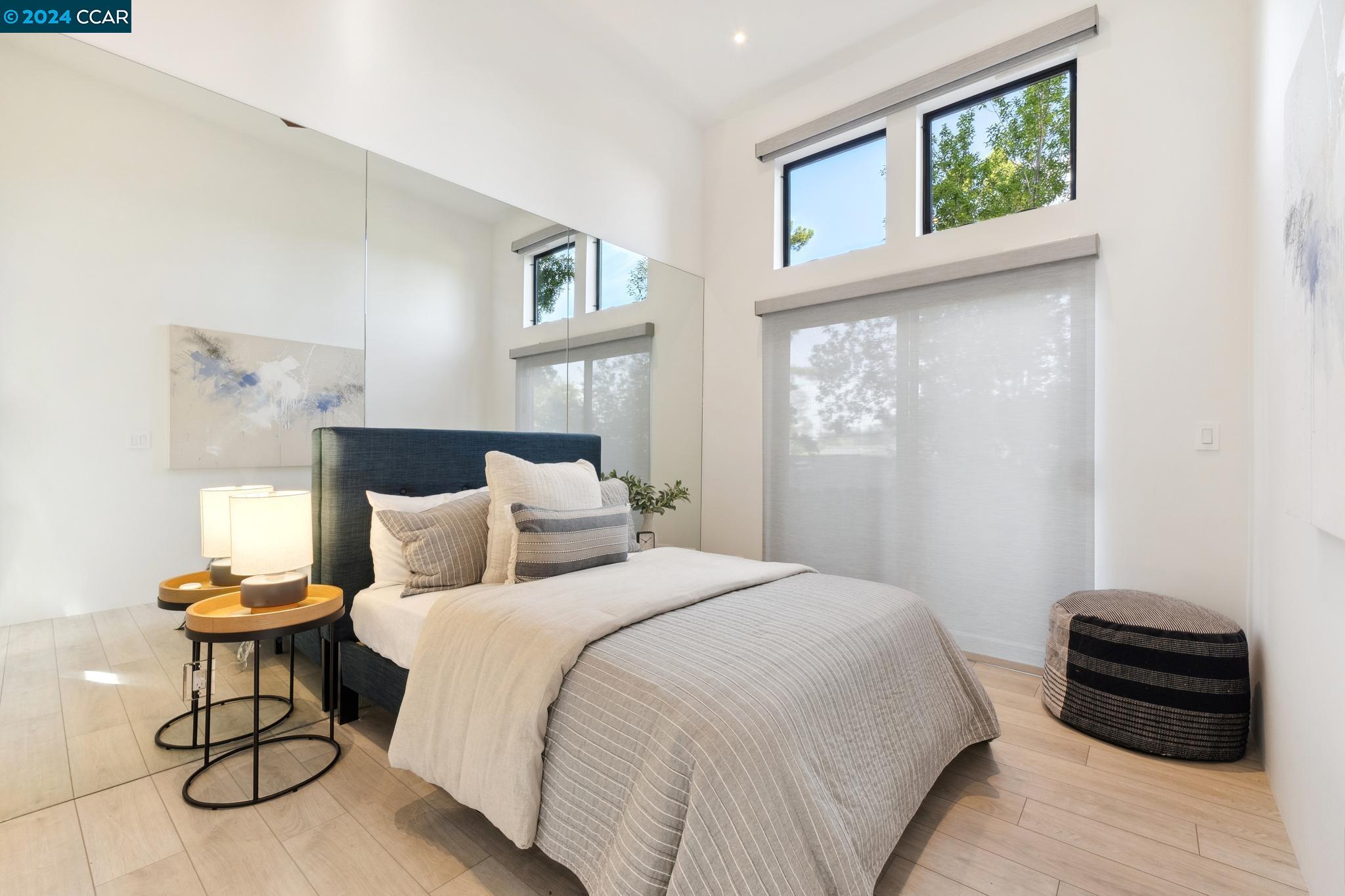 6915 Ridgewood Drive