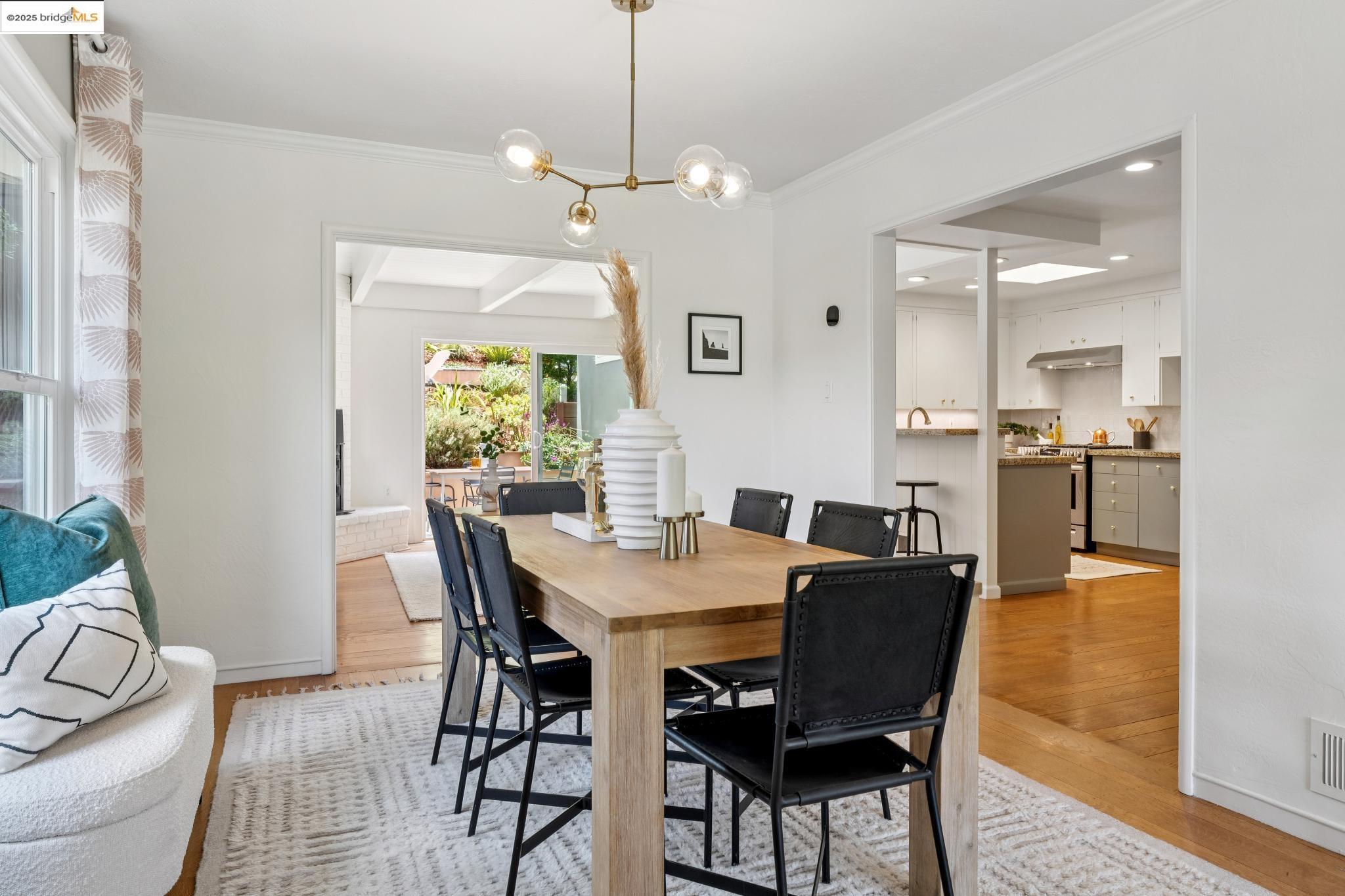 3935 Reinhardt Dr