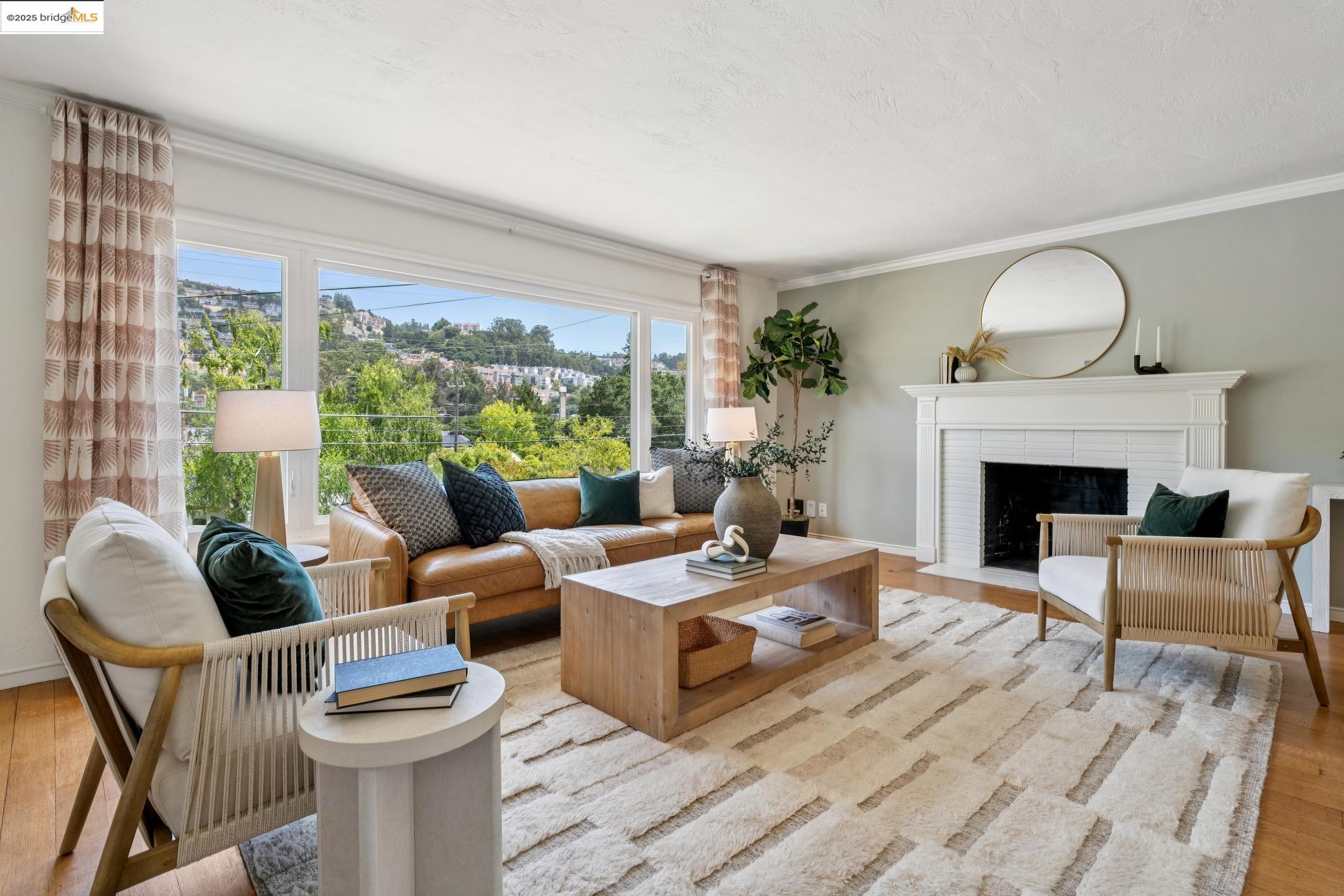 3935 Reinhardt Dr
