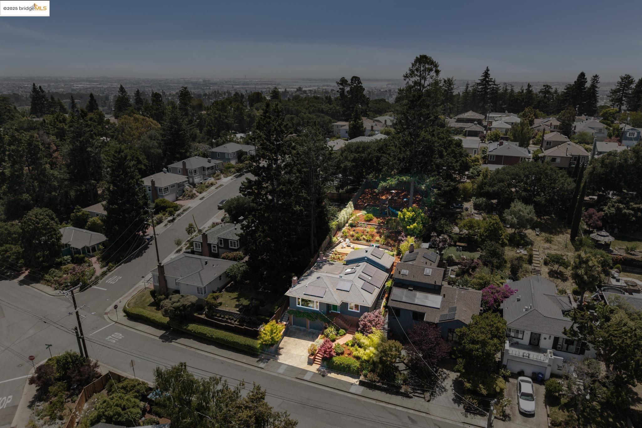 3935 Reinhardt Dr