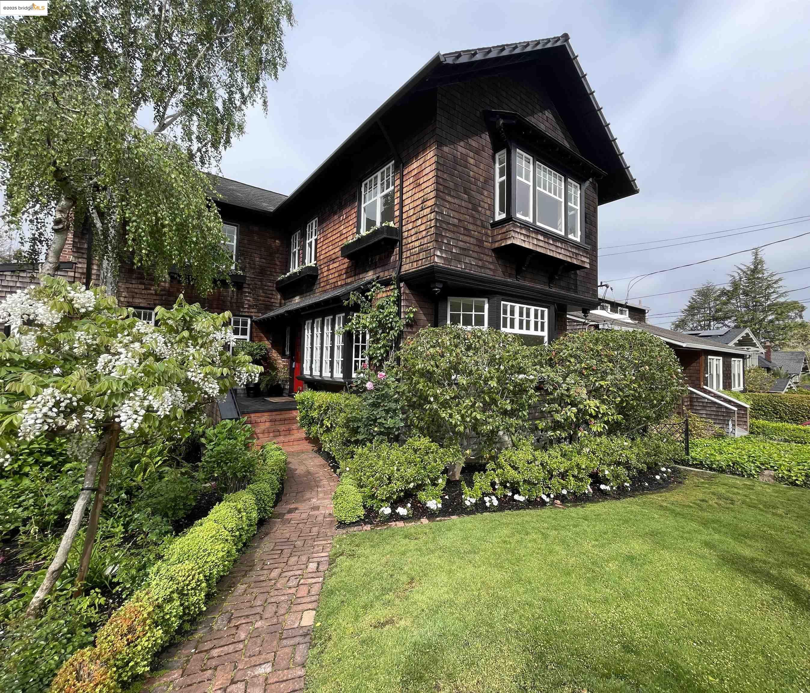 19 Monte Avenue