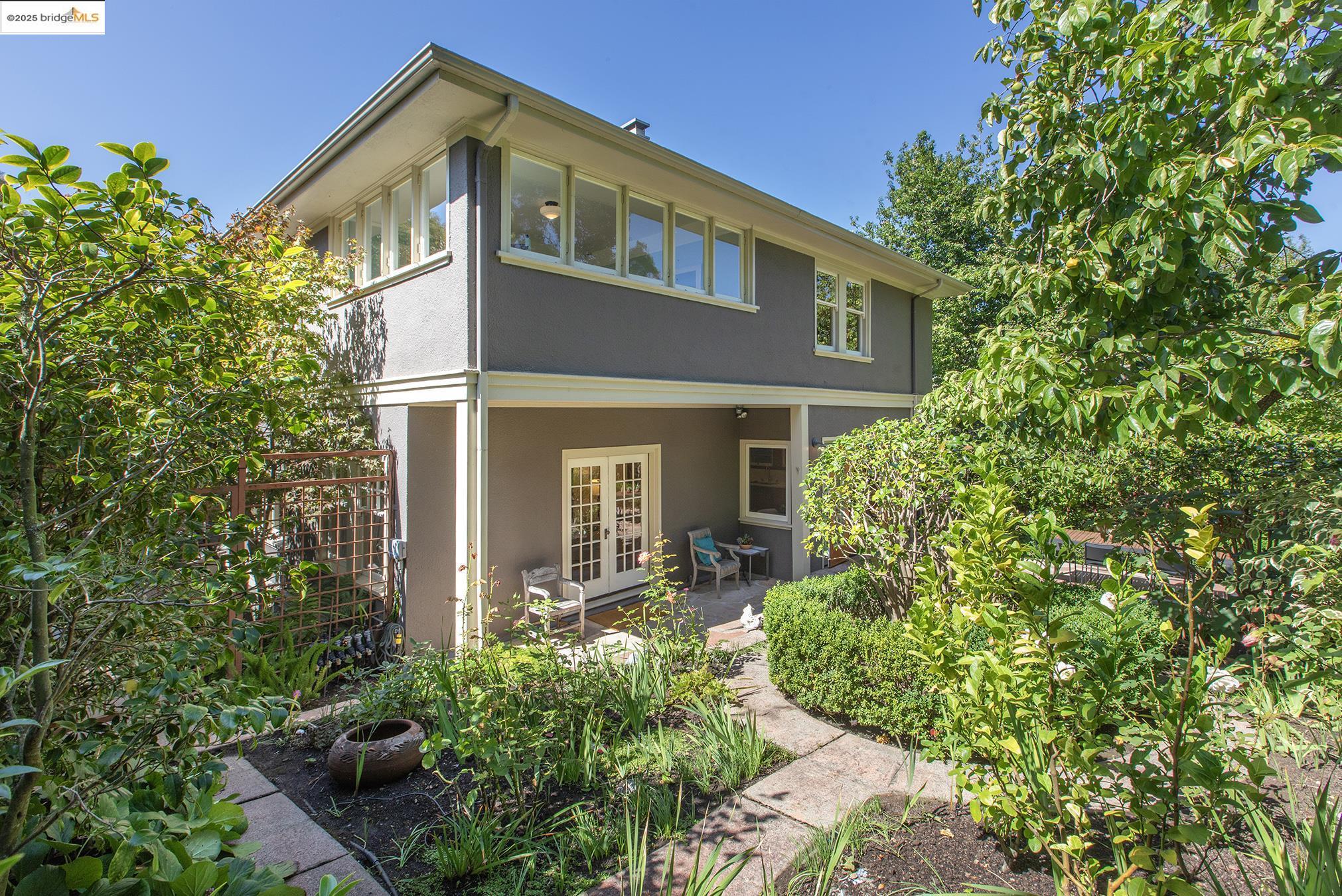 1305 Arch St, Berkeley