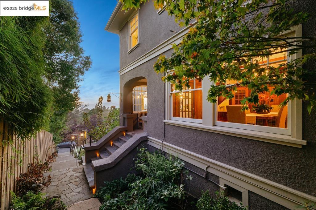 1305 Arch St, Berkeley