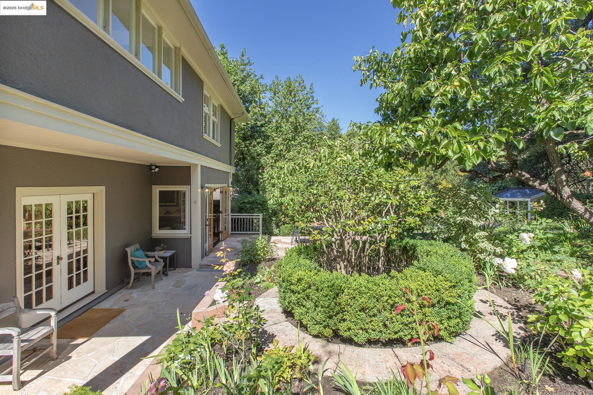 1305 Arch St, Berkeley