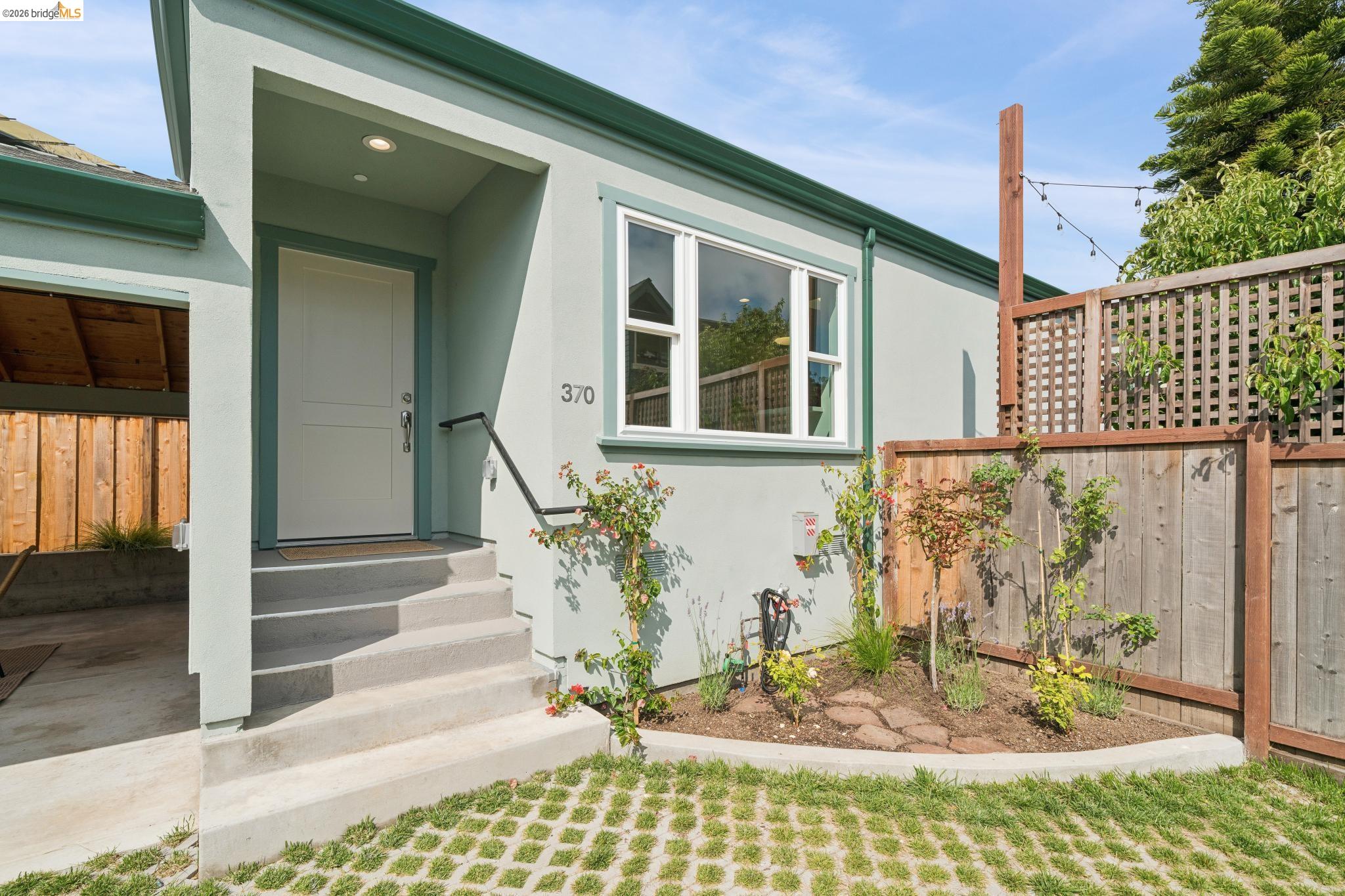368 Hudson