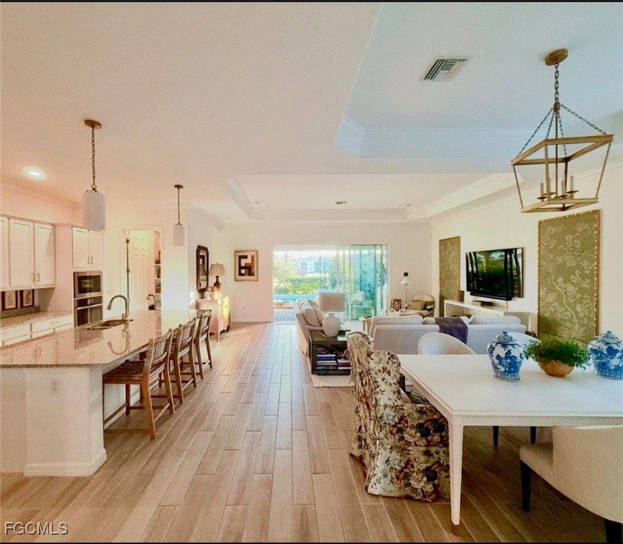 15919 Leaning Pine LN