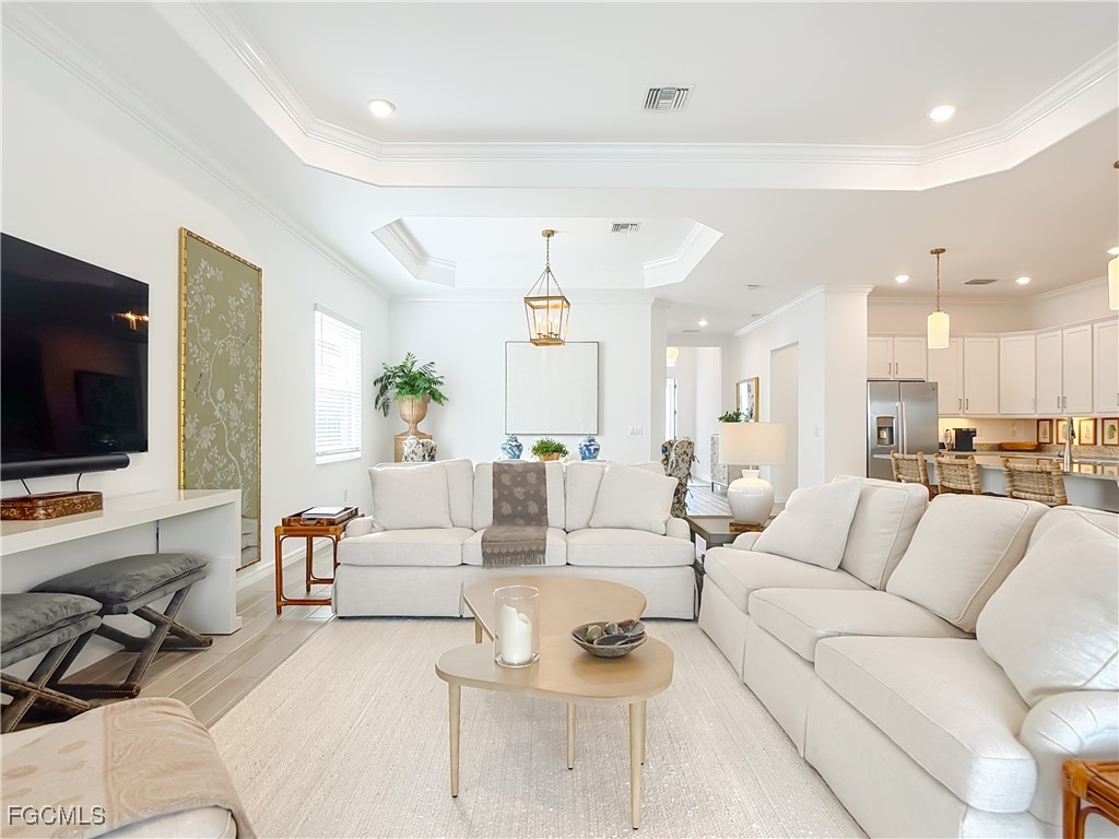 15919 Leaning Pine LN