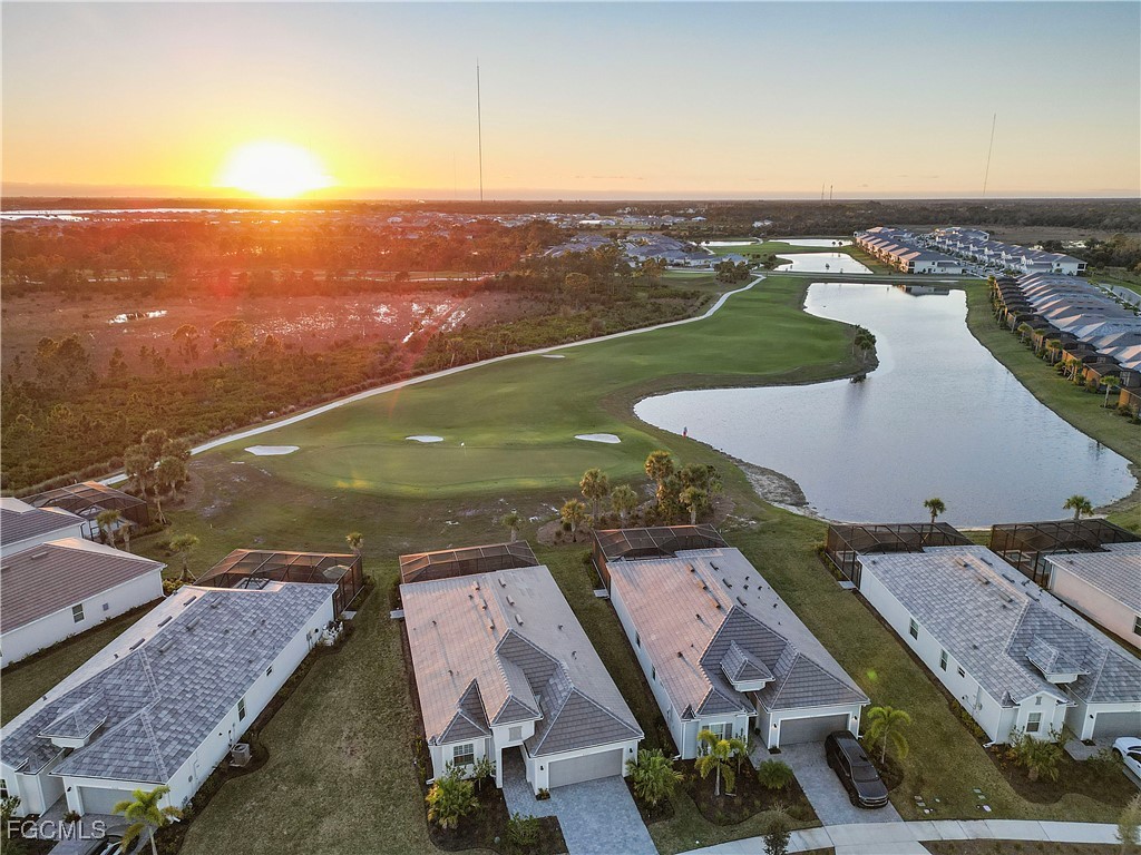 15919 Leaning Pine LN