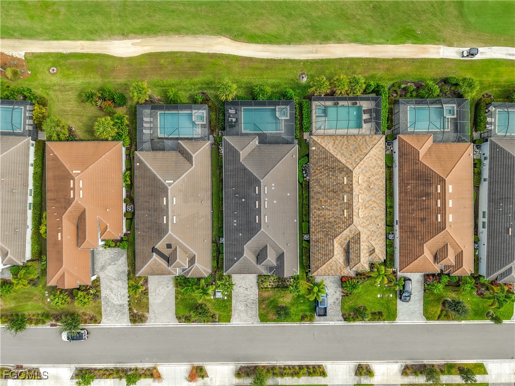 15919 Leaning Pine LN