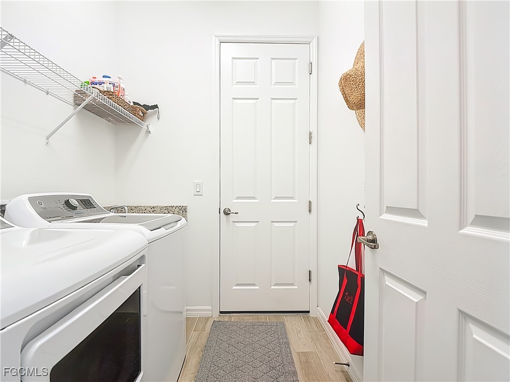 15919 Leaning Pine LN