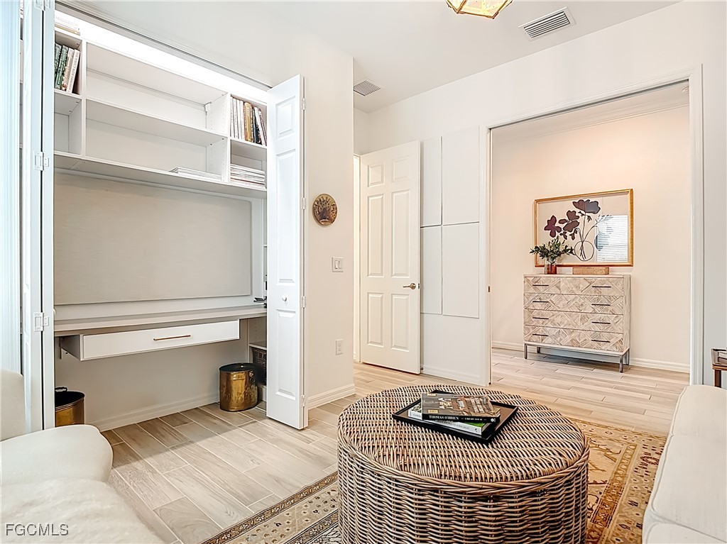 15919 Leaning Pine LN