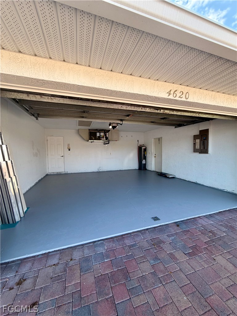 4620 SW 13th AVE
