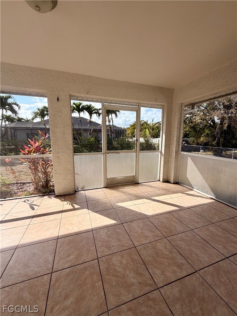 4620 SW 13th AVE