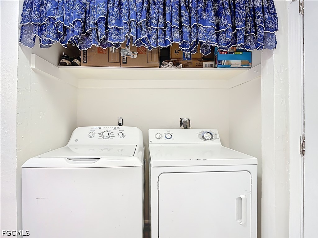 4293 Island Circle 4