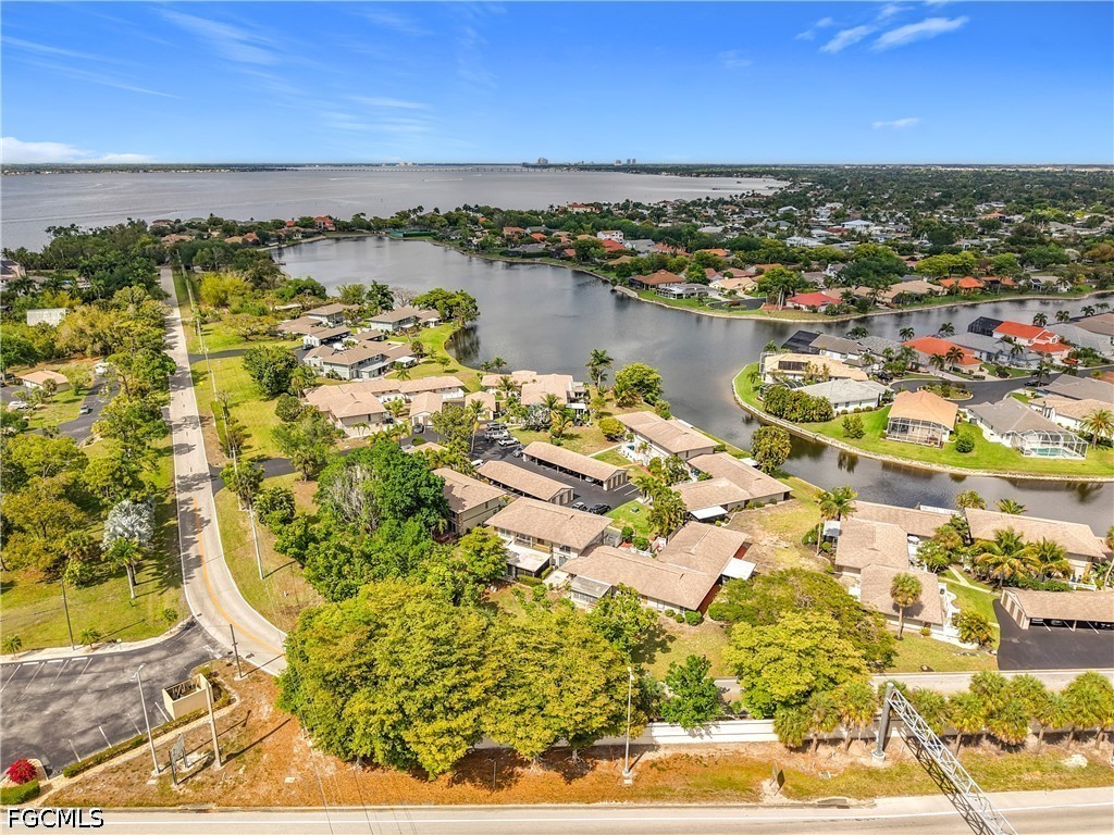 4293 Island Circle 4