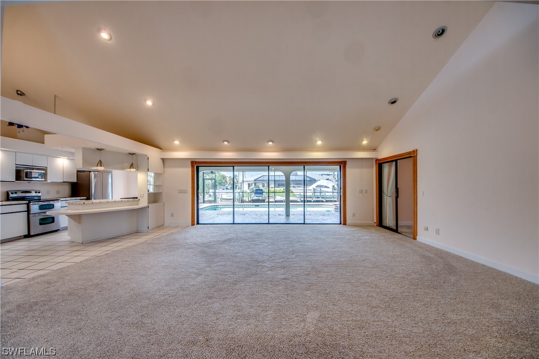 5036 SW 10th AVE