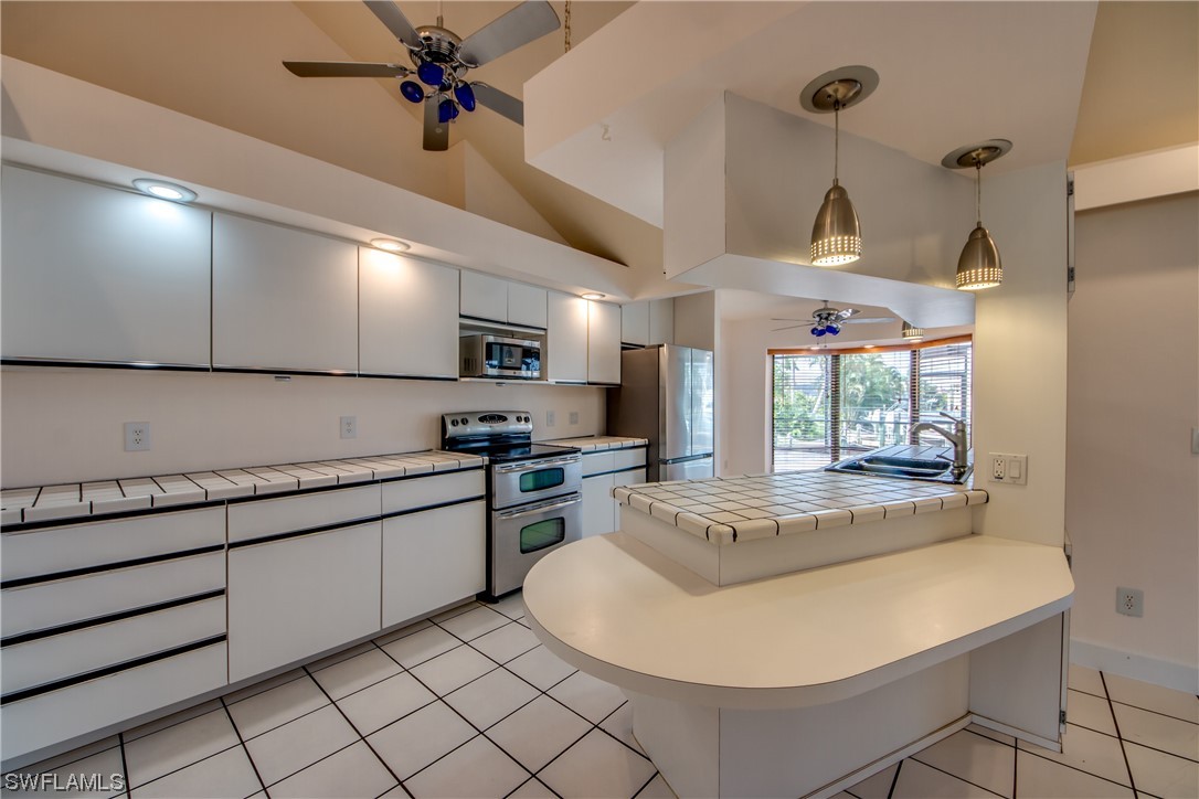 5036 SW 10th AVE