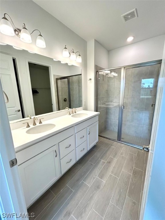 43806 Blue Heron LN