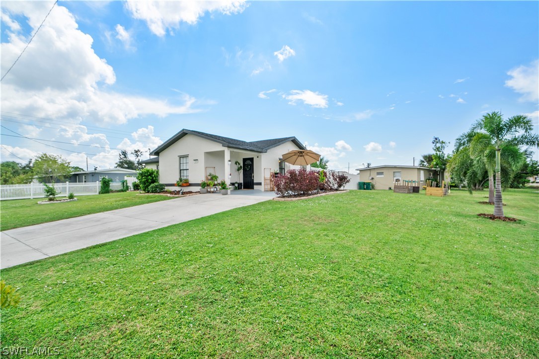 126 Palmetto CIR NE