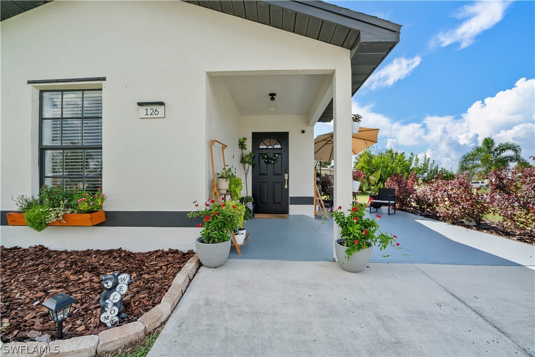 126 Palmetto CIR NE