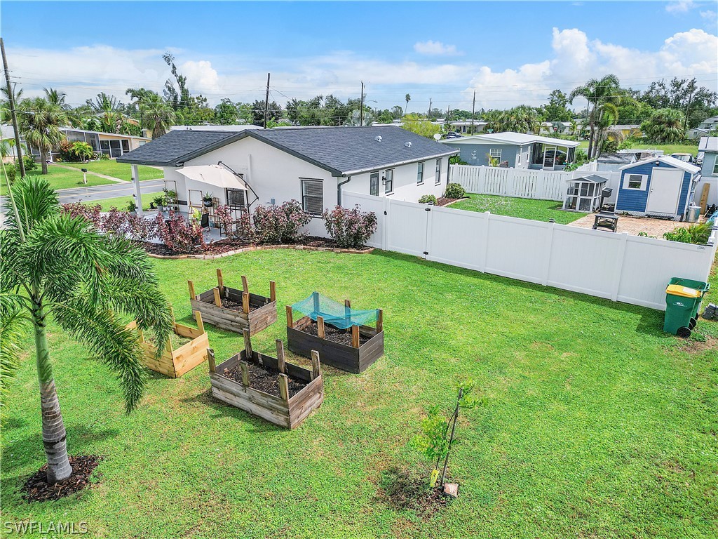 126 Palmetto CIR NE