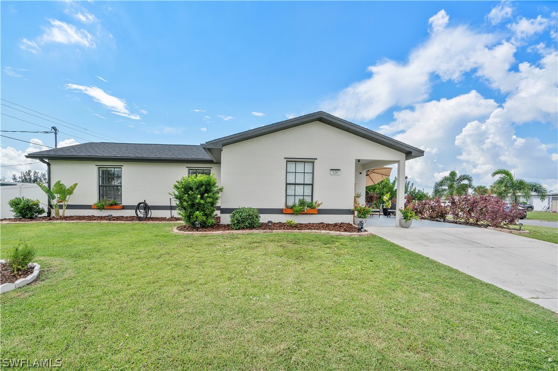 126 Palmetto CIR NE