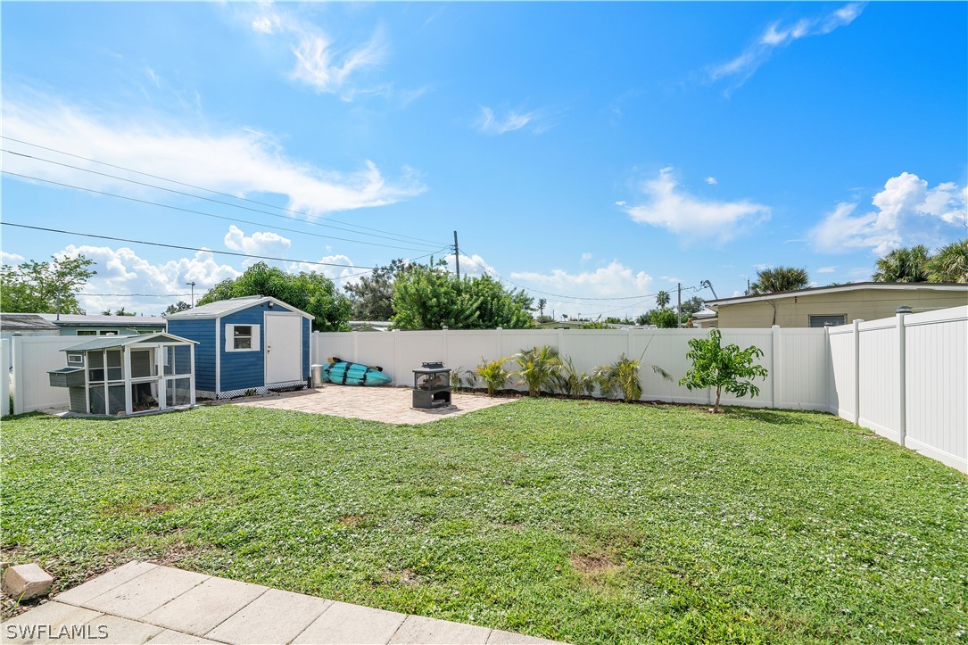 126 Palmetto CIR NE