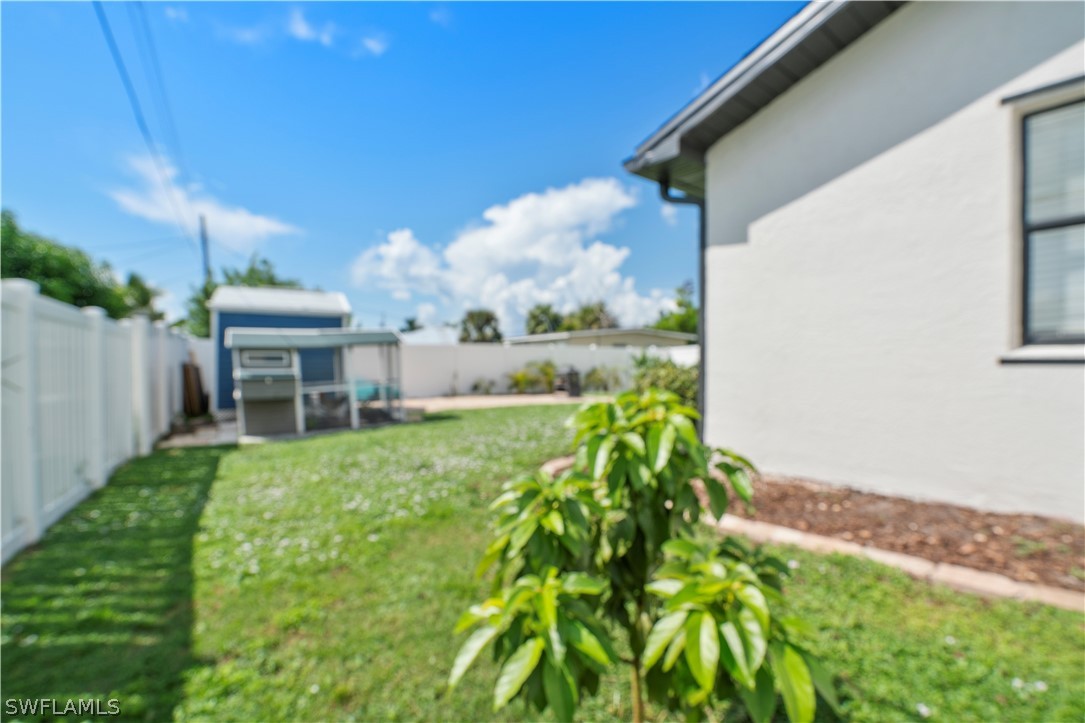 126 Palmetto CIR NE