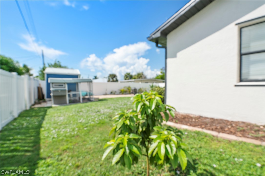 126 Palmetto CIR NE