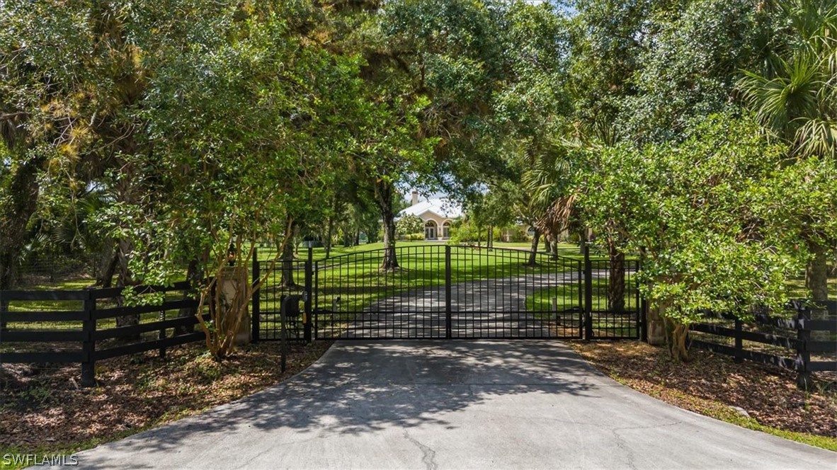 20150 Cypress Creek DR
