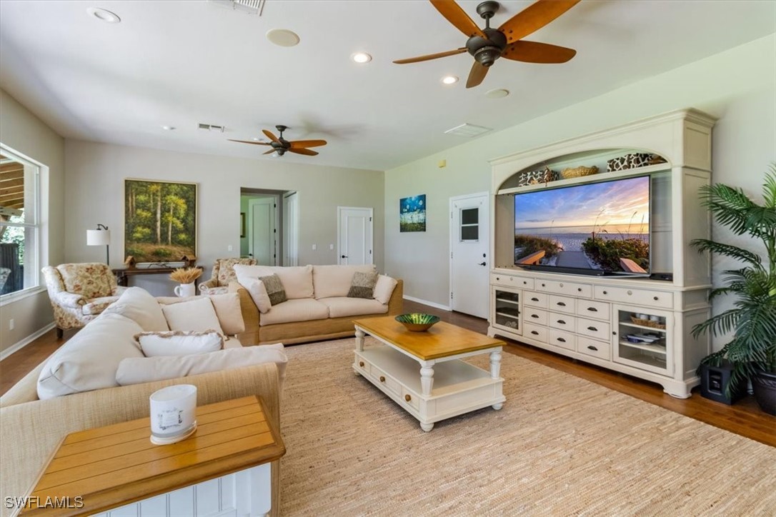 20150 Cypress Creek DR
