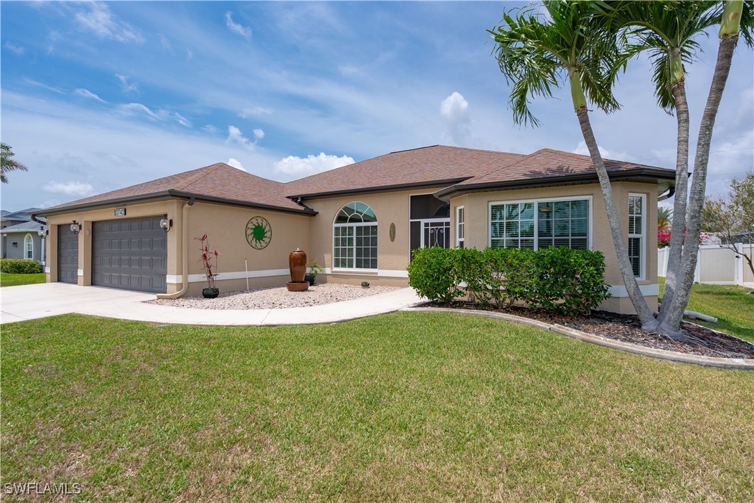 3742 SE 3rd PL
