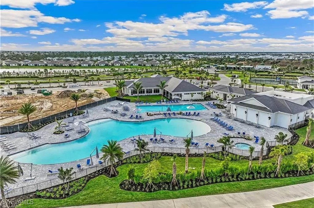 43981 Boardwalk Loop 2222