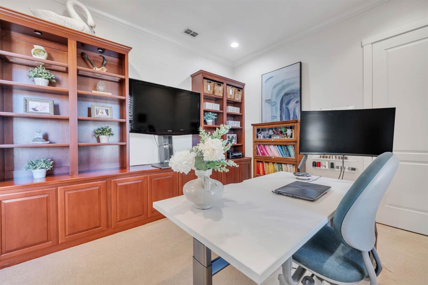 1221 Lasso Lake Lane