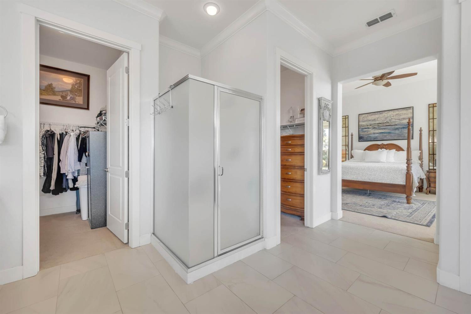 1221 Lasso Lake Lane