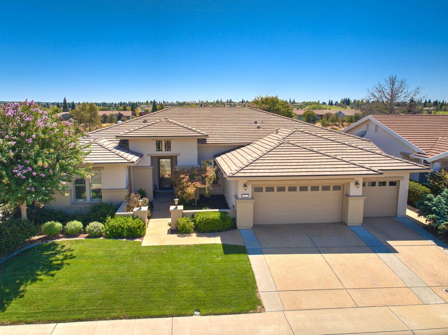 1221 Lasso Lake Lane