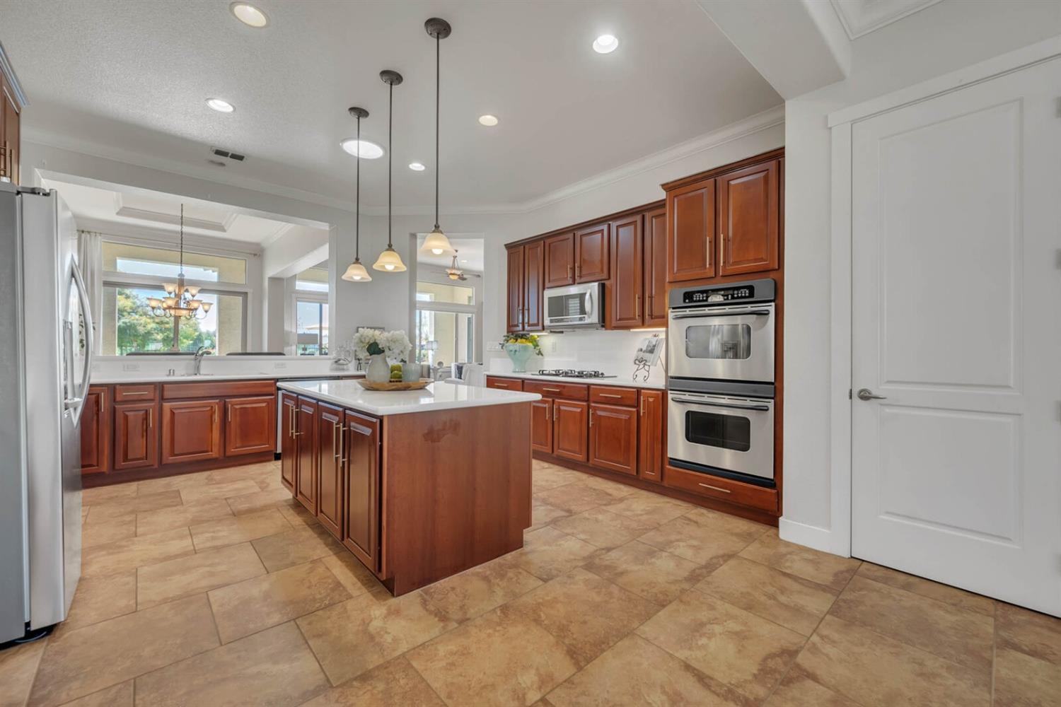 1221 Lasso Lake Lane