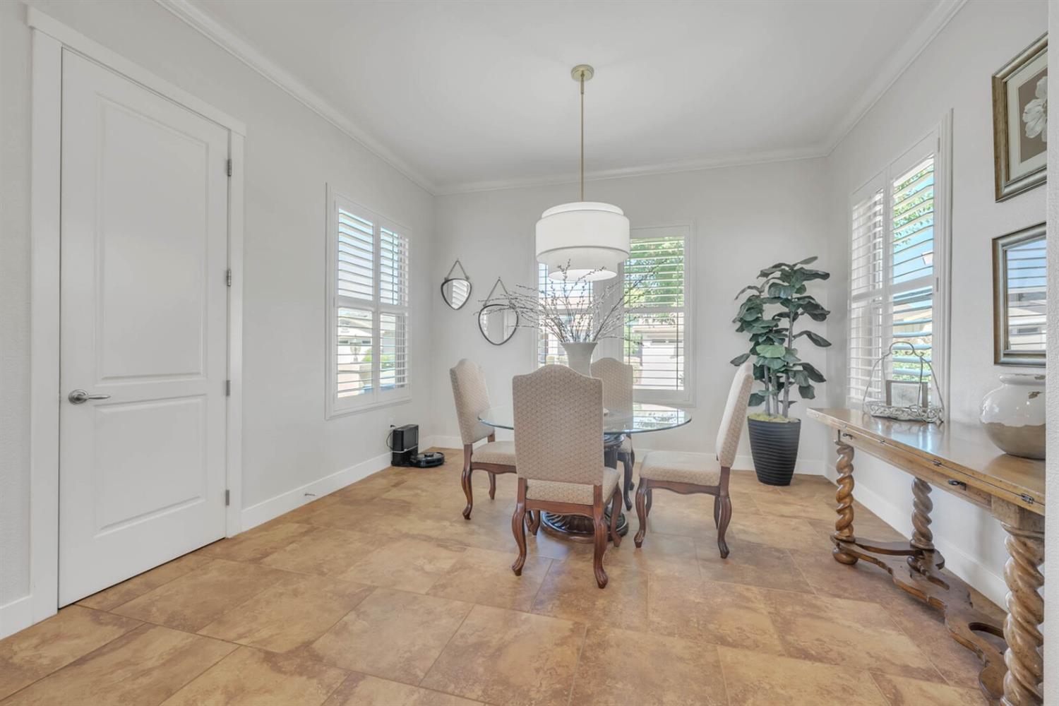 1221 Lasso Lake Lane