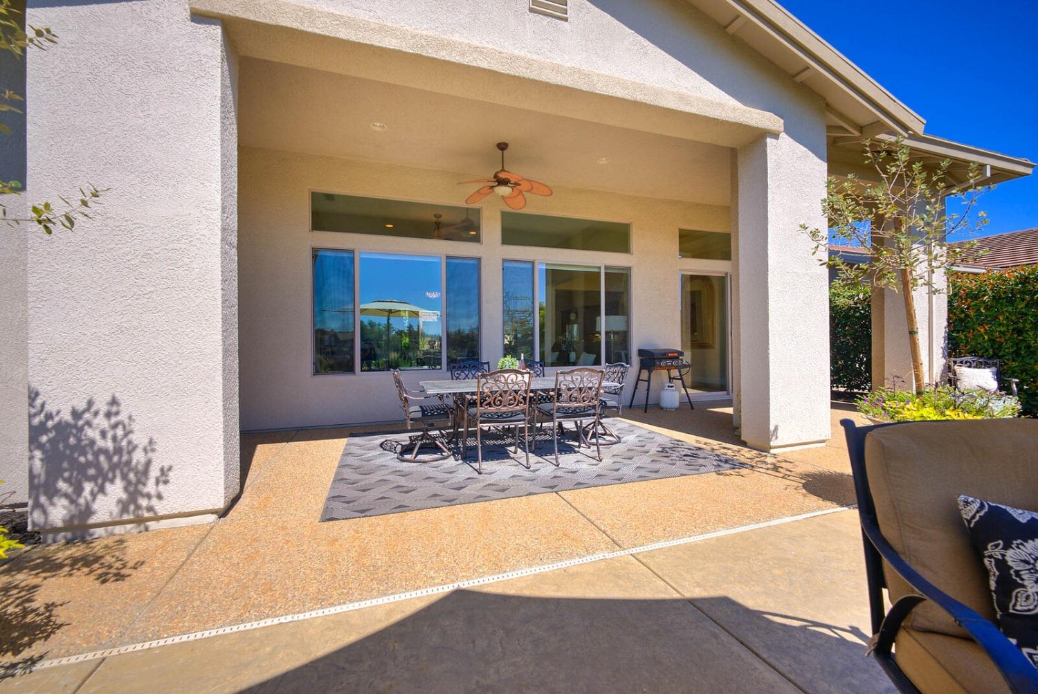 1221 Lasso Lake Lane