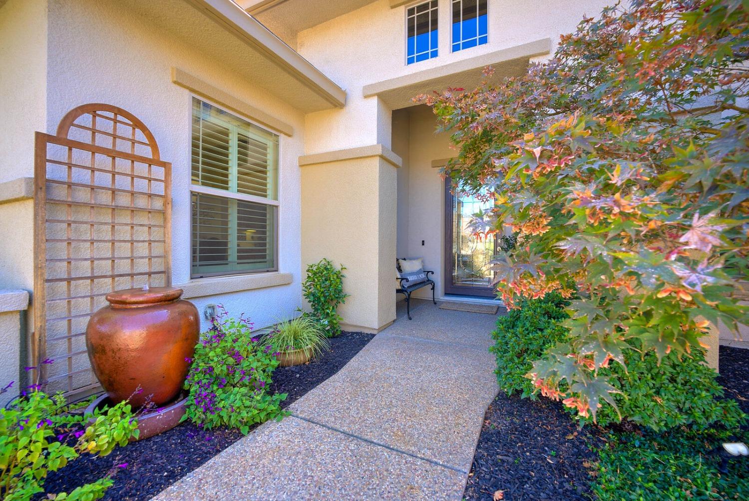 1221 Lasso Lake Lane