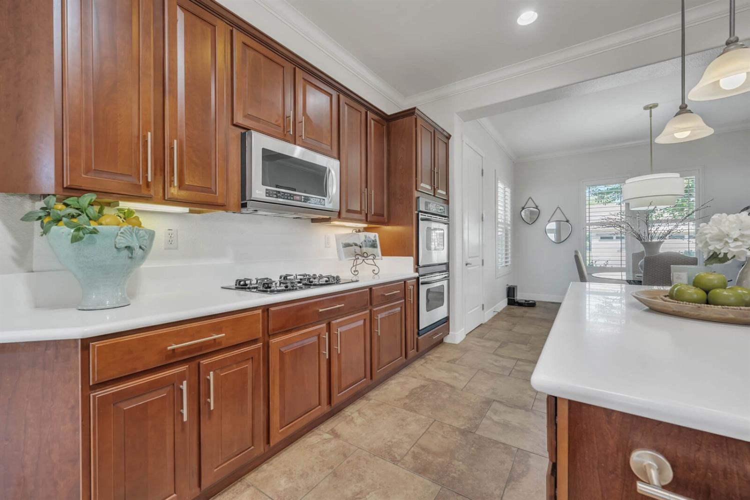 1221 Lasso Lake Lane