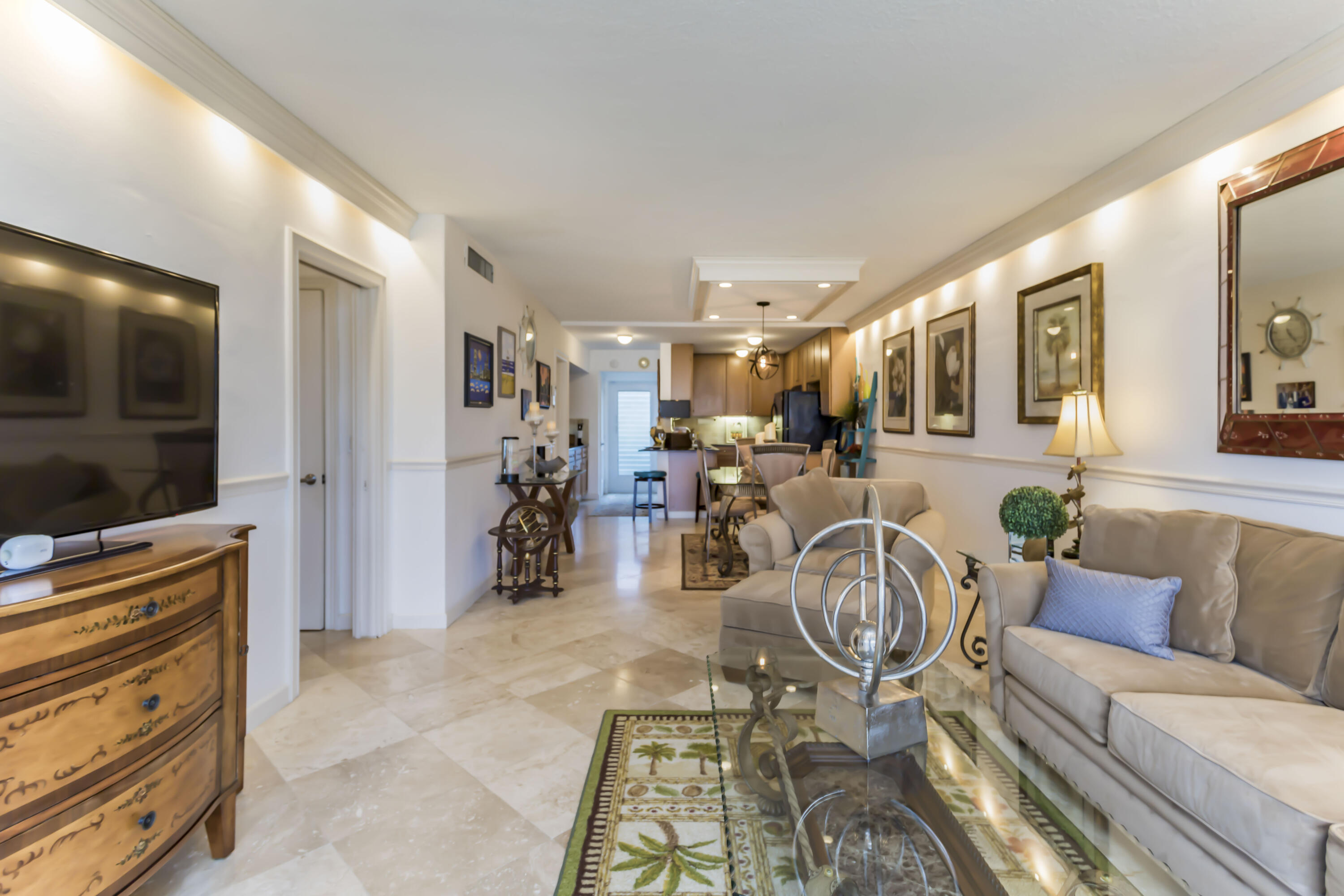 951 Spanish Circle Unit: 141-F