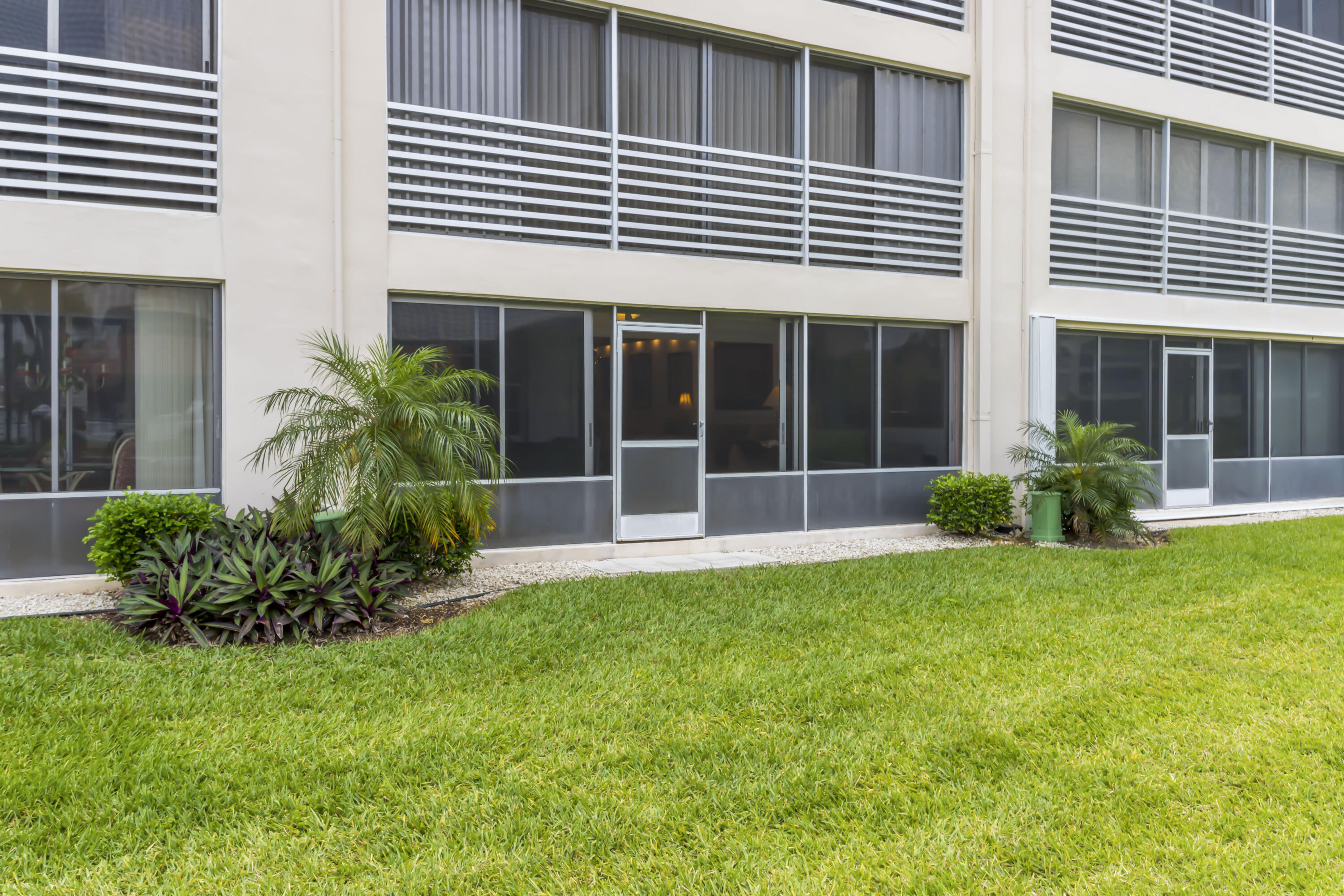 951 Spanish Circle Unit: 141-F