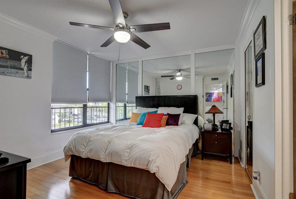 9 Royal Palm 4060 Way Unit: 4060