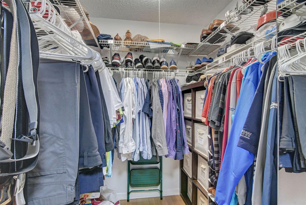 9 Royal Palm 4060 Way Unit: 4060