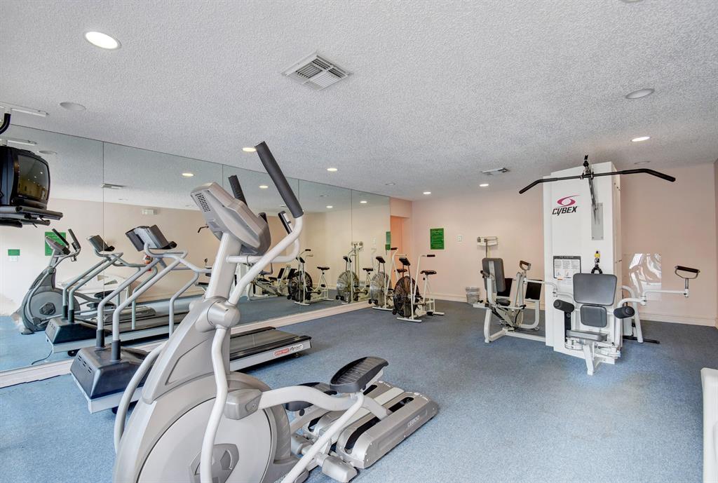 9 Royal Palm 4060 Way Unit: 4060