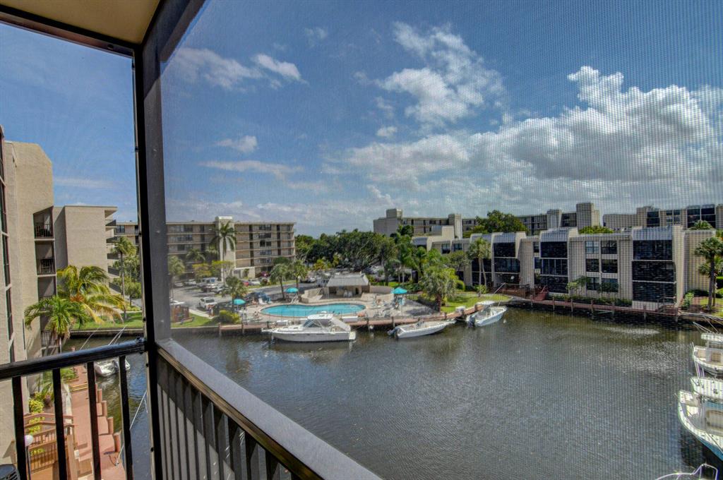 9 Royal Palm 4060 Way Unit: 4060